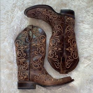 Circle G Tan Leather Cowboy Boots